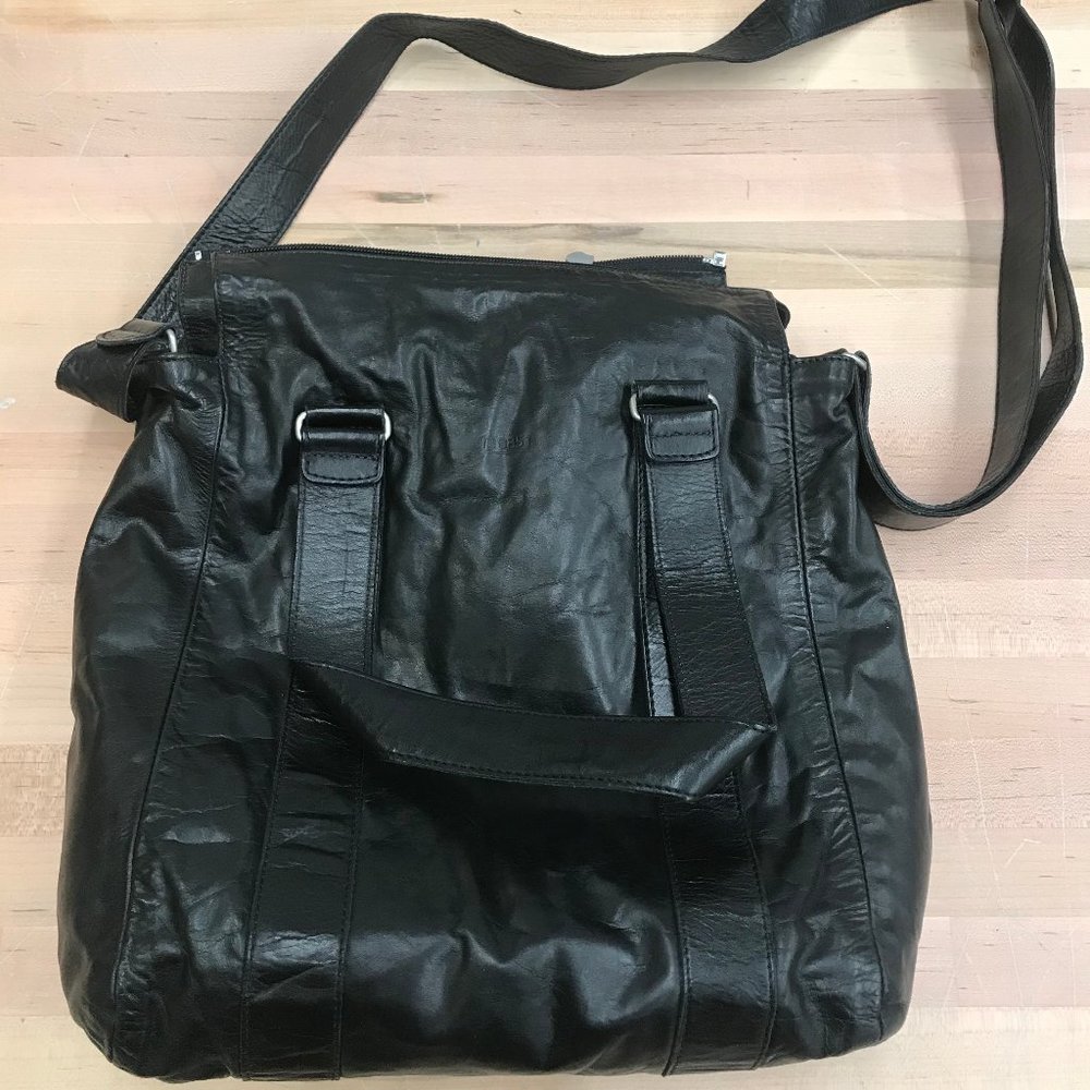M0851 Bag / Black Leather Purse
